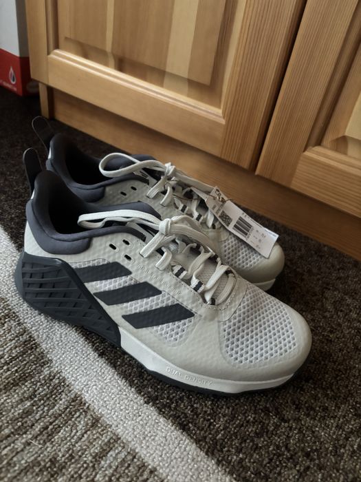 Обувки Адидас 38 номер