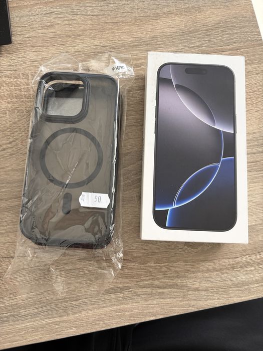 Iphone 16 Pro BLACK TITANIUM 256 gb  YETTEL