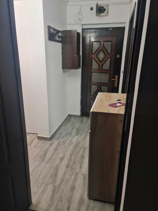 Inchiriez apartament doua camere