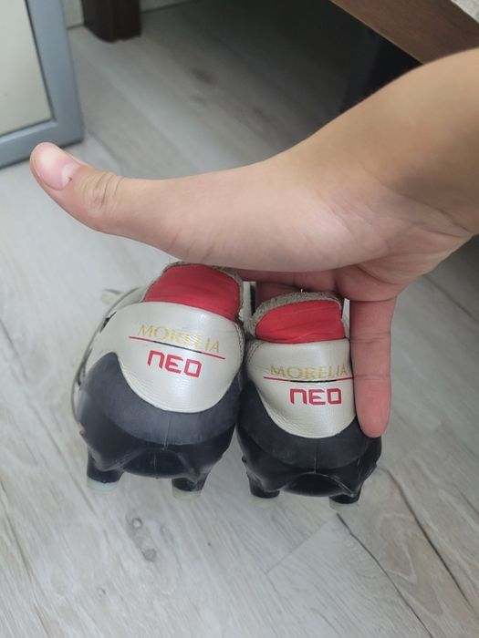 Mizuno.             .