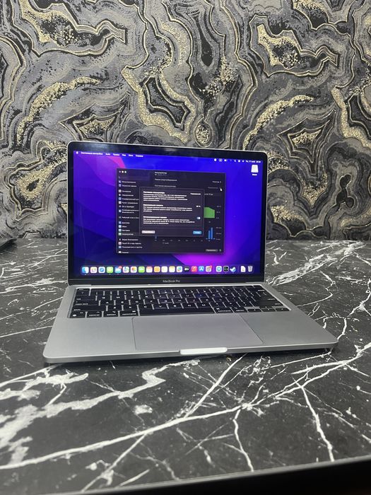 Macbook pro m1 8/256gb