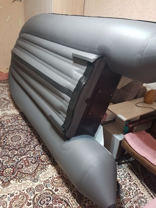Продам лодку с мотором 5л.с