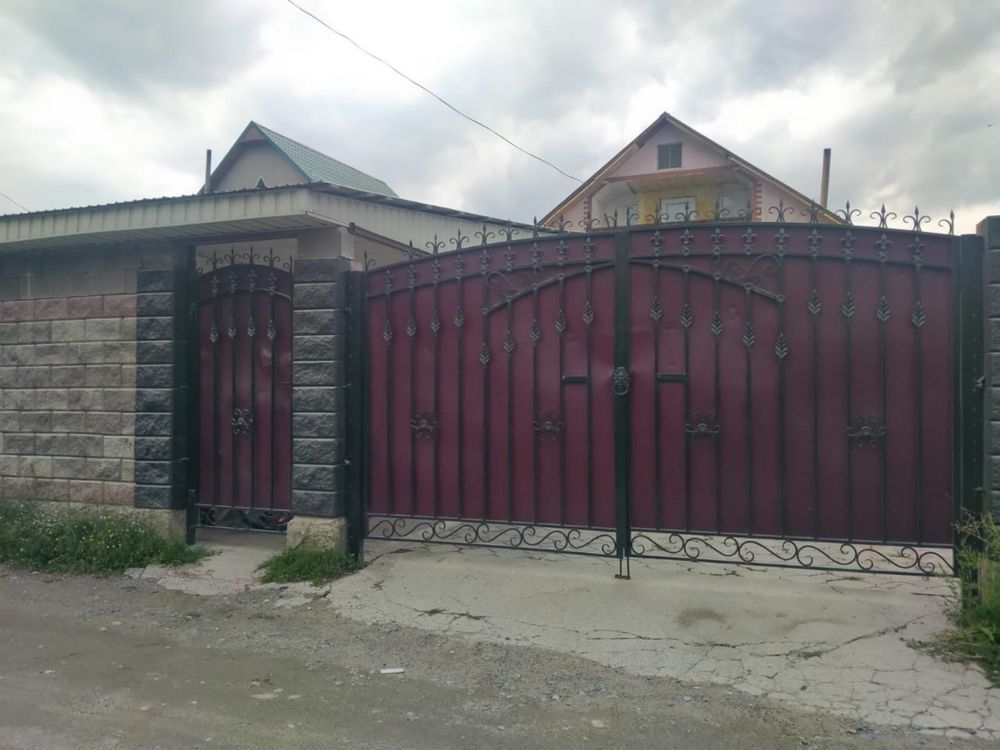 Продается дом 160 квм, срочно, торг уместен