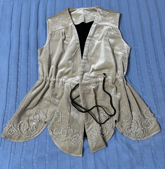 Женская одежда 42-44 размера, от 1000 тг до 5000 тг