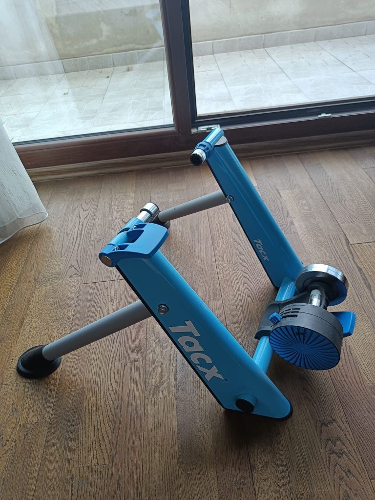 Trainer bicicleta Tacx Twist Trainer