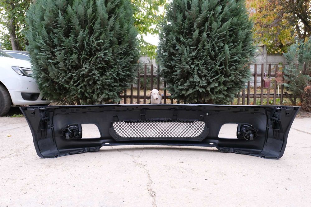 Spoiler Fata M BMW E46 Sedan cu rame si suport numar