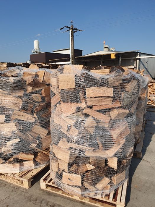 Lemn de foc de fag livrat la domiciliu