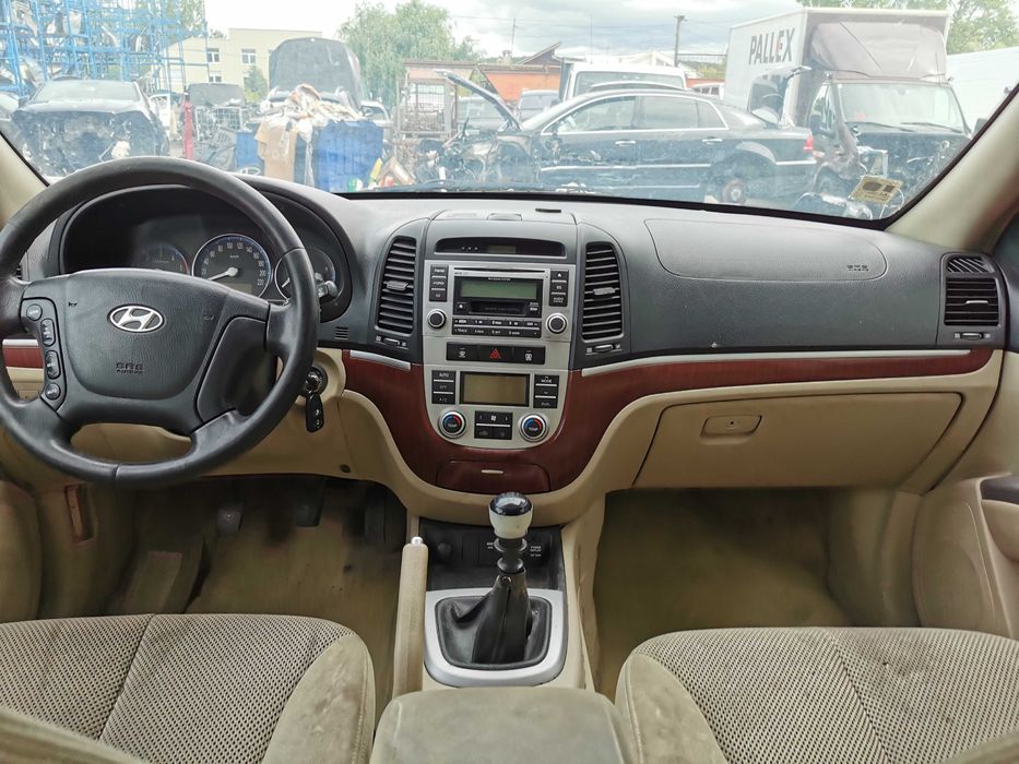 dezmembrez hyundai Santa Fe 2.2d/ haion santa fe/ usa fata santa fe/