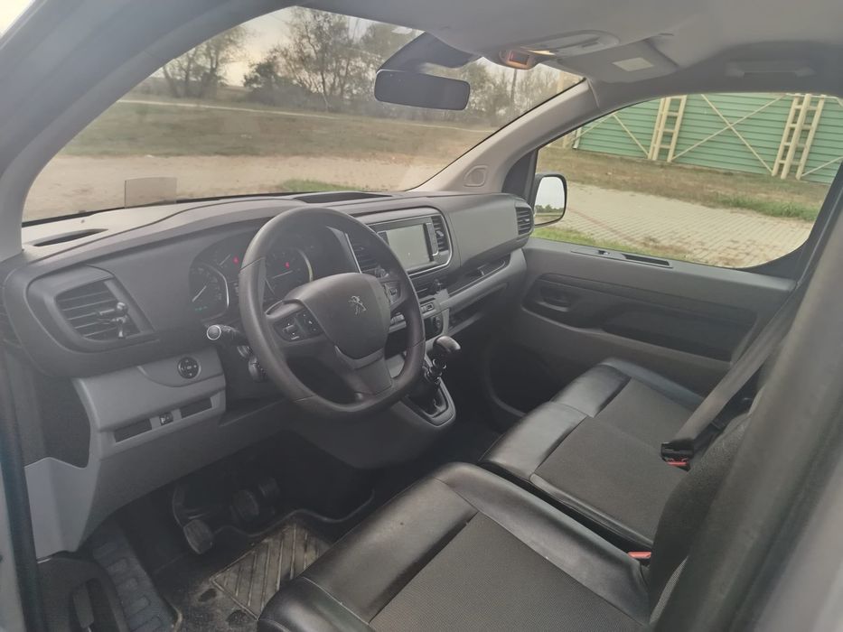 Vând Peugeot Expert 2021 1,5 Diesel 120 CP euro 6