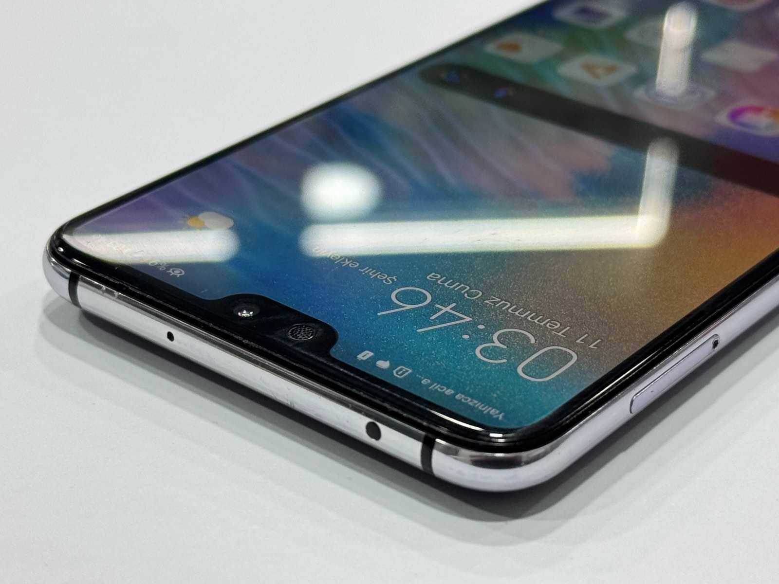 Телефон - Huawei P20 Pro