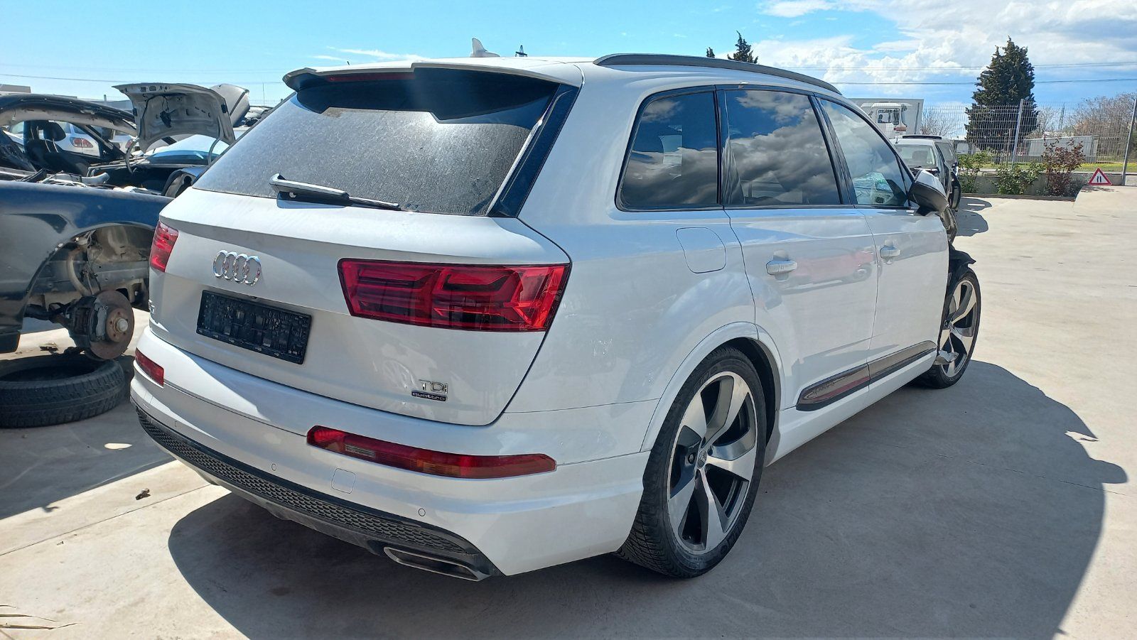 Audi Q7 4M Ауди Кю7 4М 3.0дизел на части