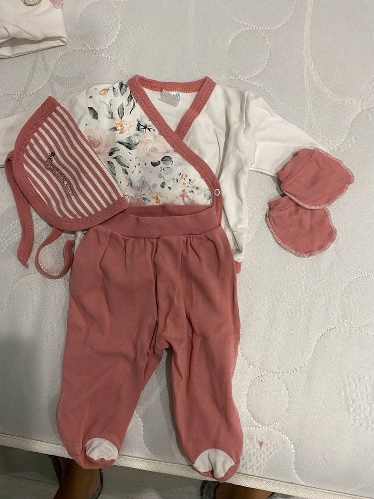 Комплект за изписване/ бебешки дрехи лот размер 0-3 месеца