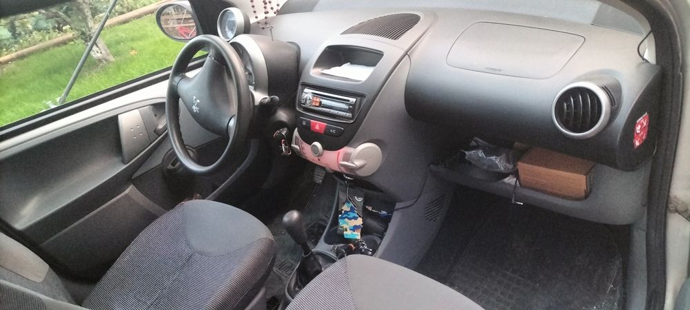 Peugeot 107 euro 4 1.0 benzina