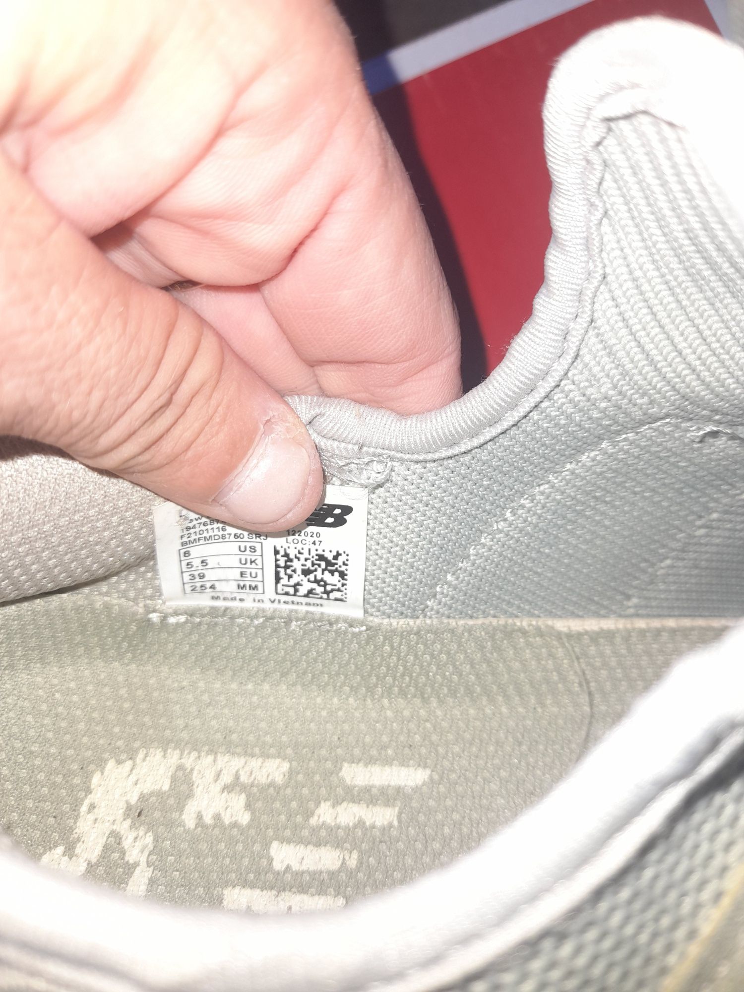New balance левый38правый39 и туфли38