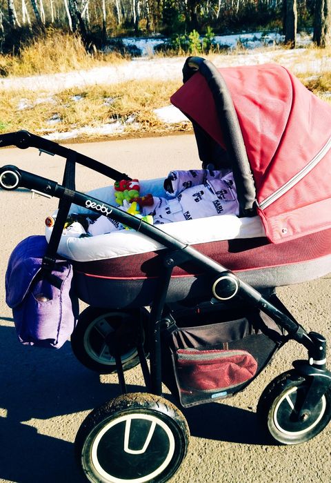 Продам коляску 2в1,25000 тыс