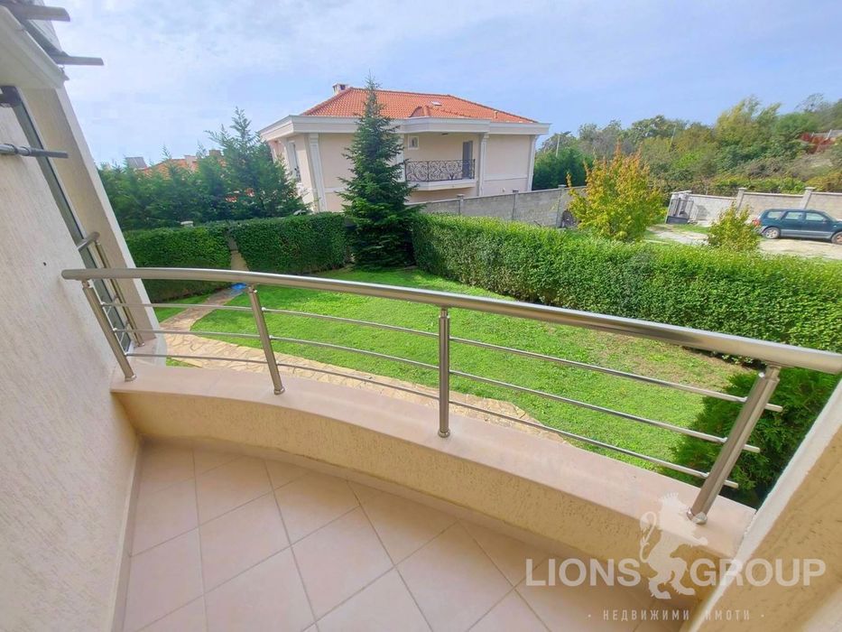 Продава се Тристаен апартамент в Варна, м-т Св. Никола - 96 кв.м за 2063 €/кв.м - Снимка #8