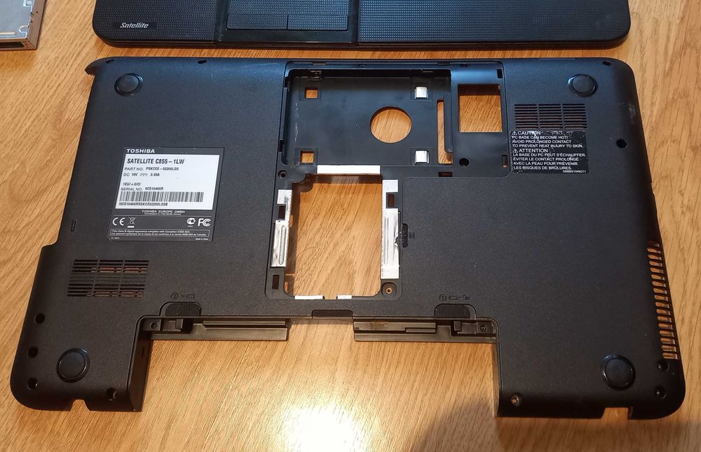 carcasa laptop toshiba satelite C855