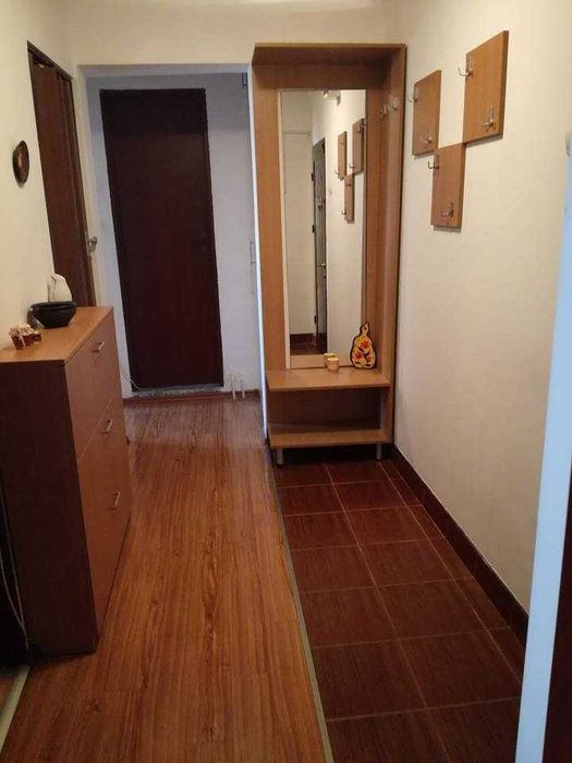 Inchiriez Ap 2 cam Aparatorii Patriei