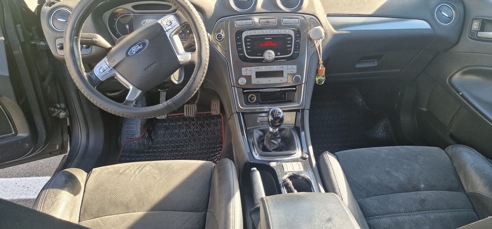 Vând Ford Mondeo 2.5T  LIMITET-EDITION