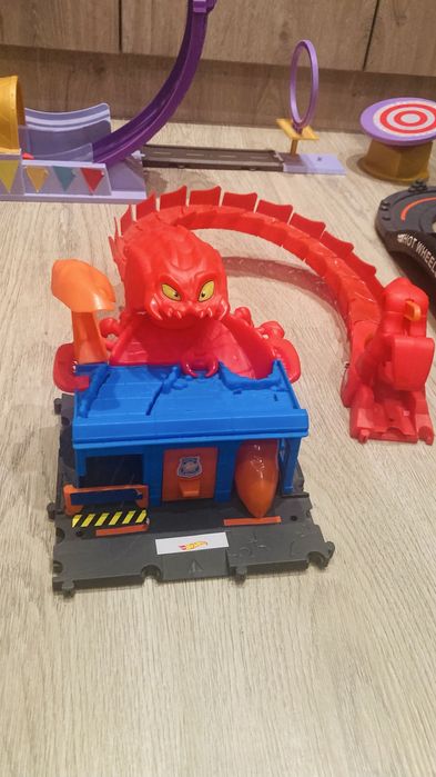 Писта Hot Wheels / Maqueen/ Макуин