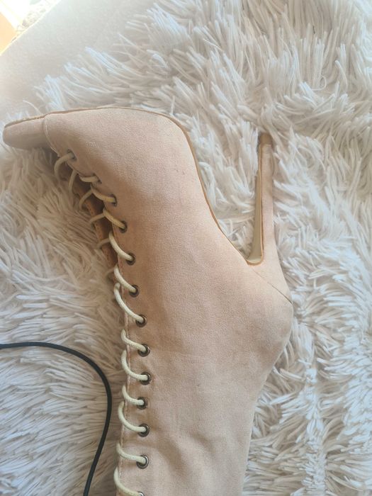 Маркови обувки, нови, или ползвани само един път