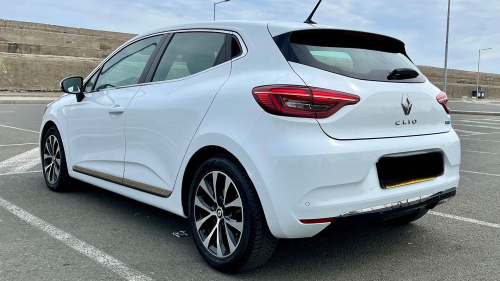 Renault Clio E-Tech Hybrid ГАРАНЦИЯ