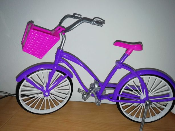 Bicicleta cu păpușă Barbie