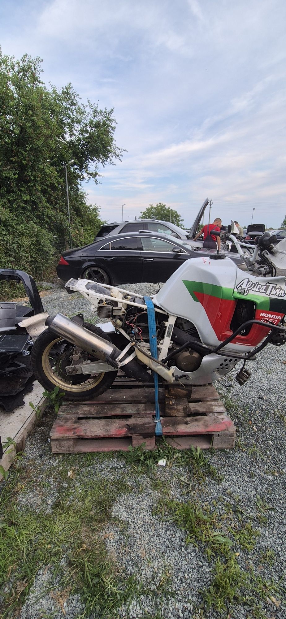 Honda africa twin 750