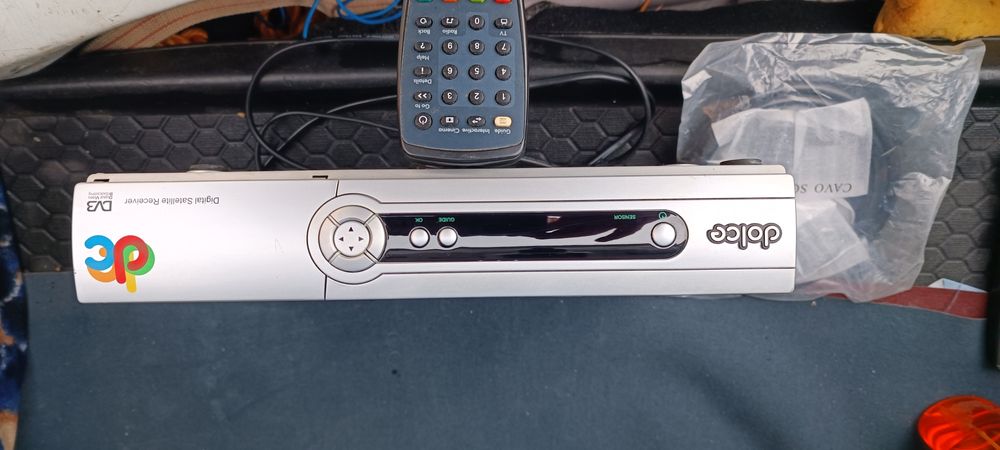 Decodor receiver TV satelit Dolce