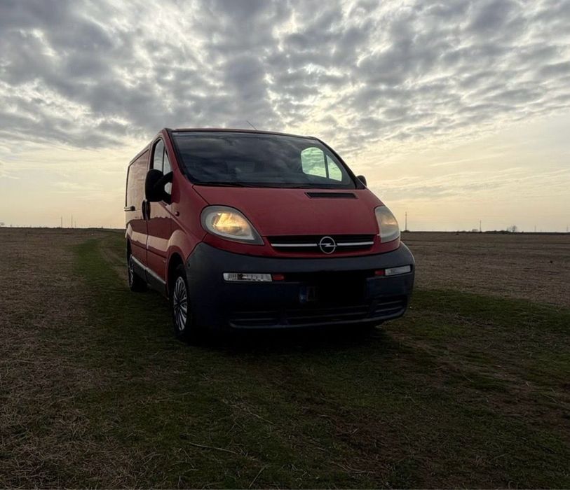 VÂND Opel Vivaro