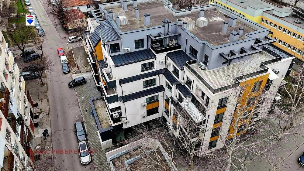 Дава се под наем Магазин в Русе, Родина 1 - 104 кв.м за 612 € - Снимка #2