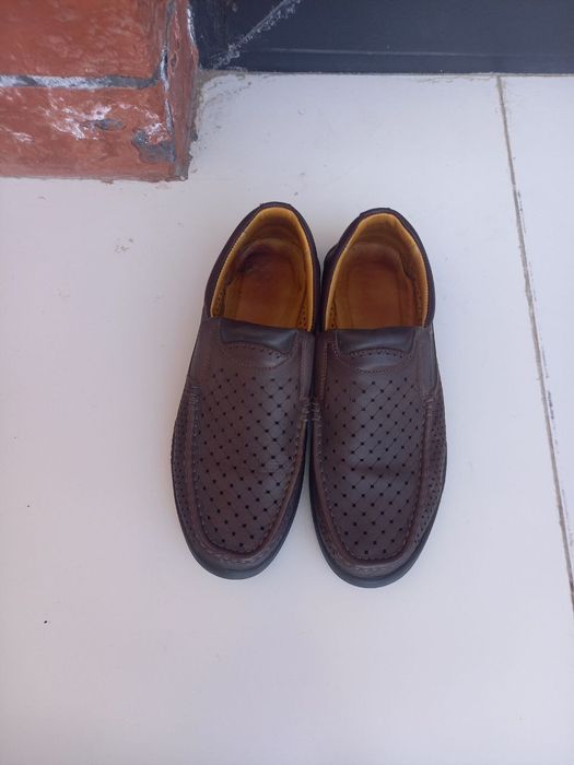 Yoz va kuzgi oyoq kiyim