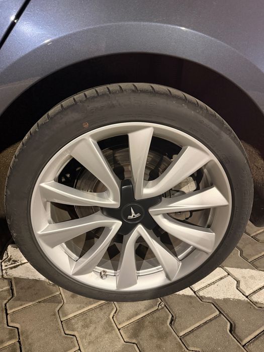 Anvelope Vară 235/40 R19 HanKooK EV