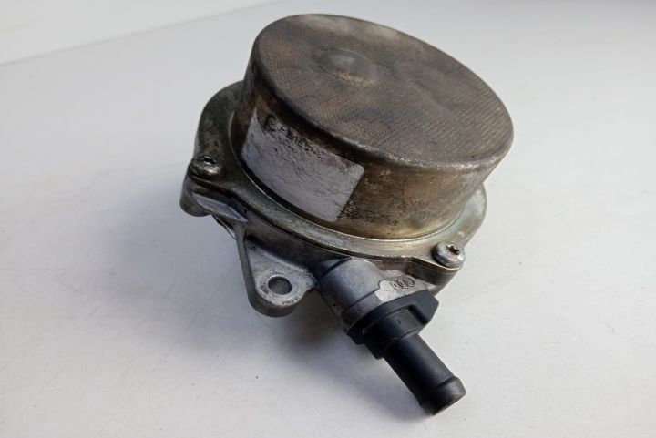 Pompa vacum 059145100j Audi A8 D3/4E (facelift) seria