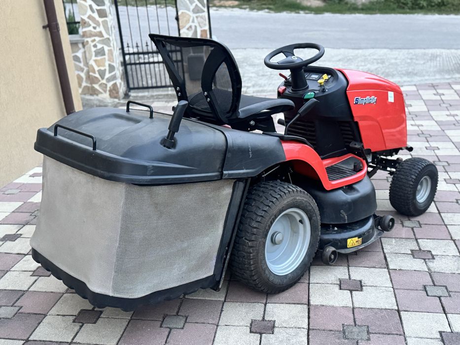 Tractoras gazon tuns iarba Simplicity 27 CP