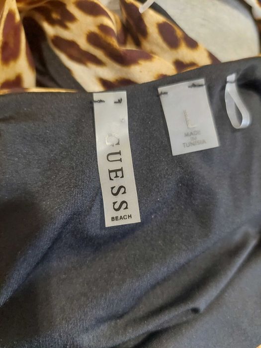 Чисто нов бански Guess.
