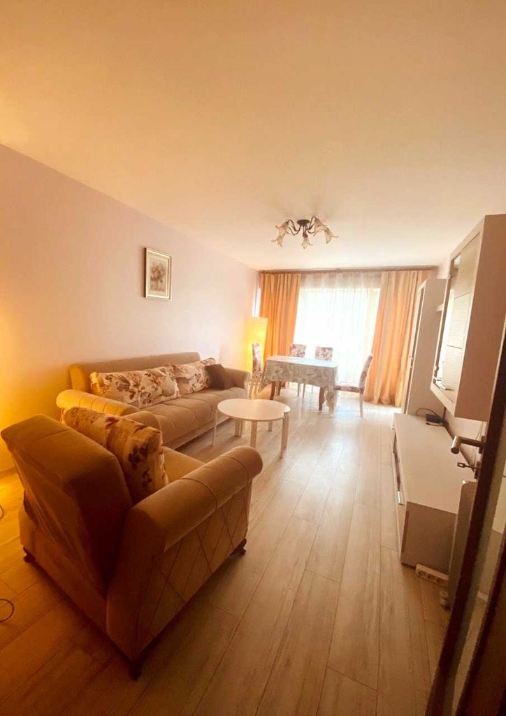 Продава се Тристаен апартамент в Перник, Изток - 90 кв.м за 1389 €/кв.м - Снимка #1