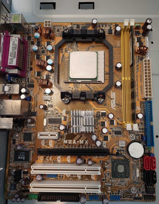 Kit ASUS M2A MX + AMD 4450e 2,3 ghz+ 2,5 GB RAM + SURSĂ 350W