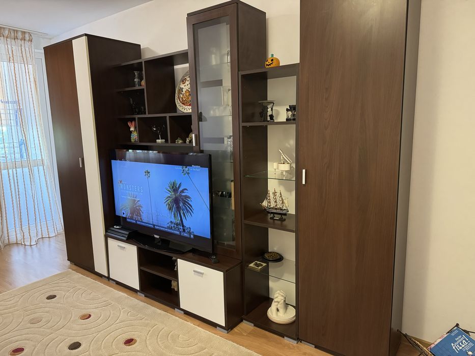 Vand mobila living/sufragerie Staer