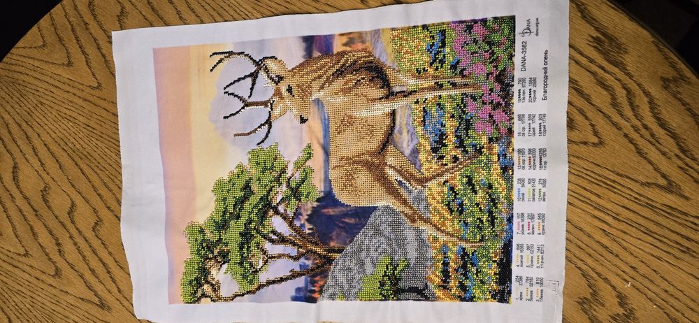 Goblen din mărgele cusut manual