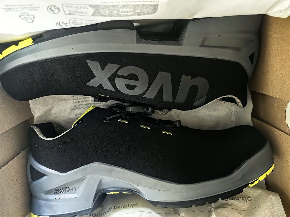 Работни обувки uvex 45 номер