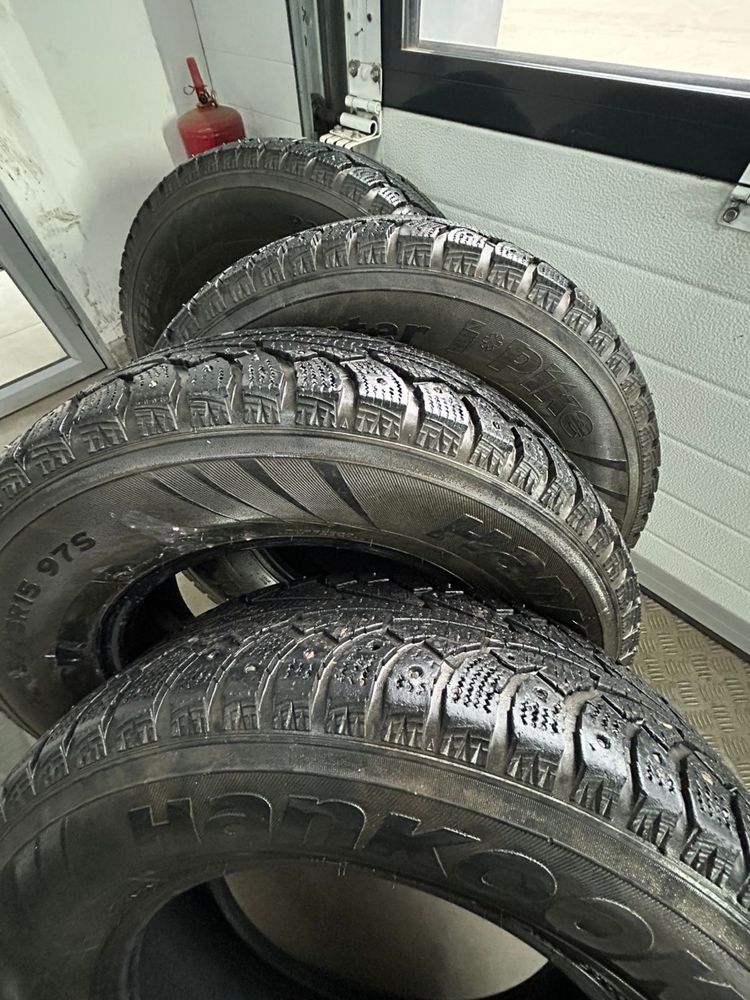 Продам зимнюю резину Hankook