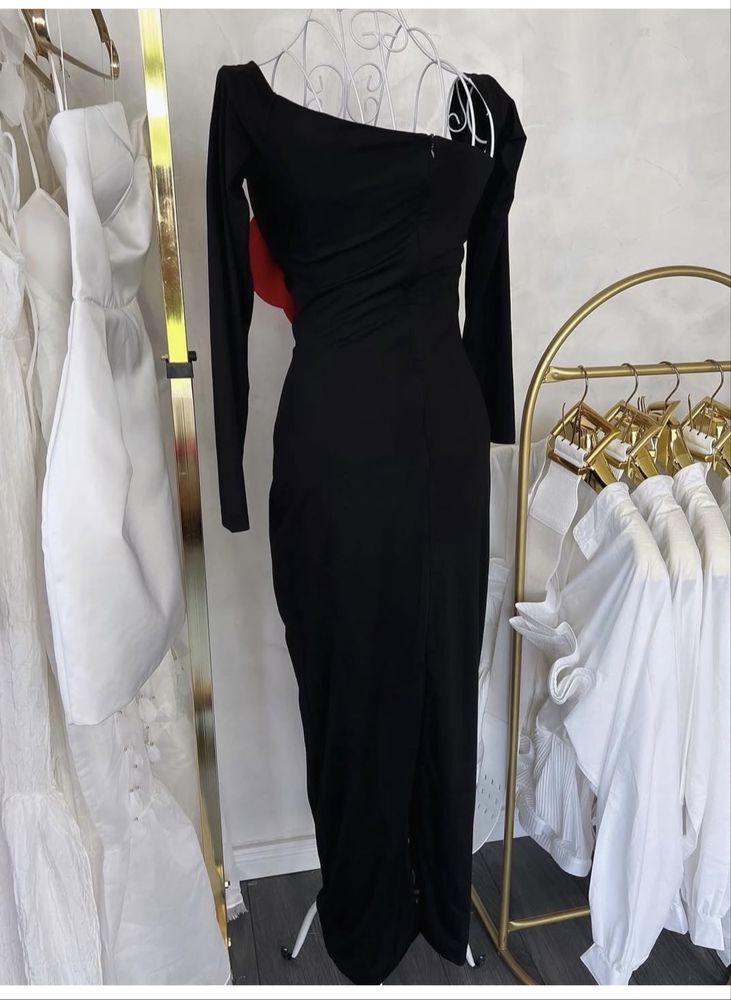 Rochie cu detaliu floare