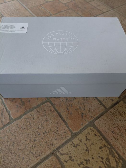 Маратонки Adidas 37,5