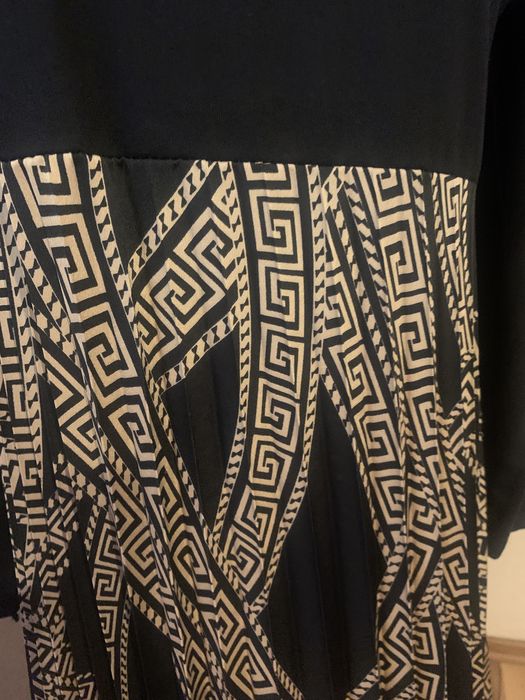 Rochie NOU Marimea M- L din jerse si matase , fusta plisata