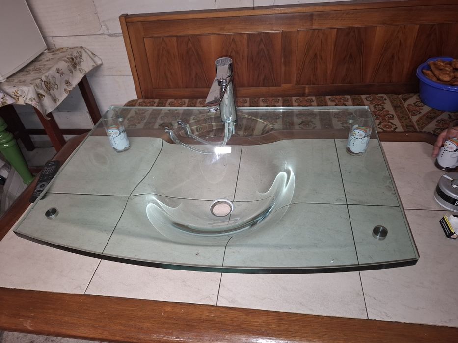 Vând ghiuveta sticla