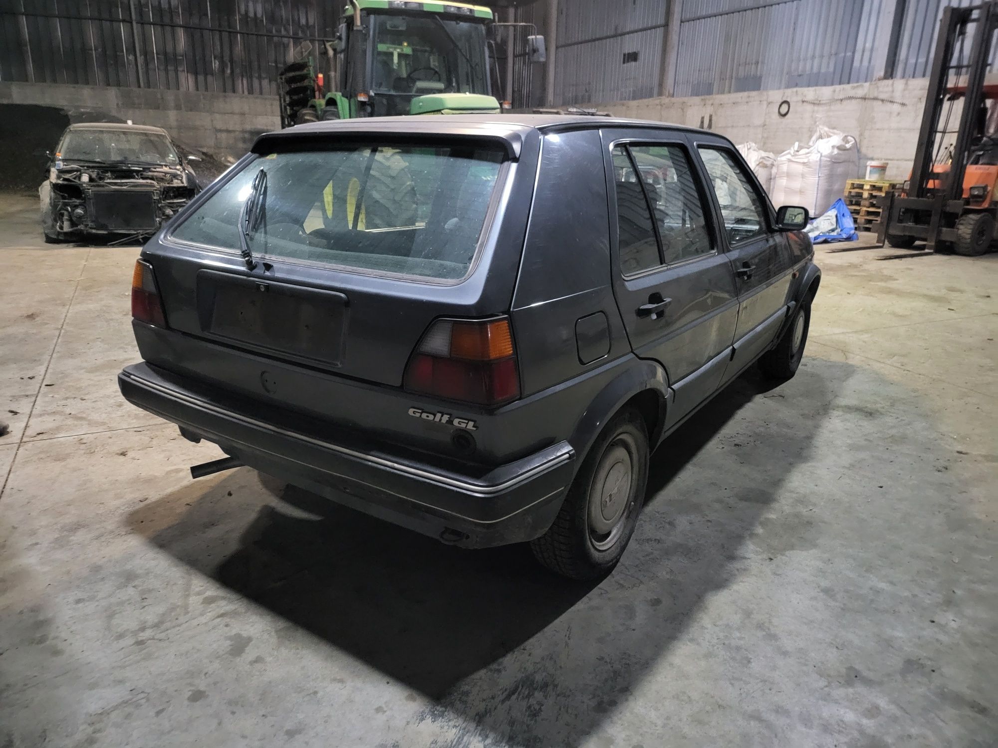 Golf 2  1.3   САМО НА ЧАСТИ