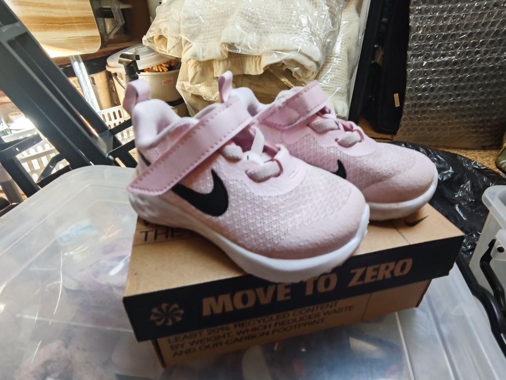 Розови маратонки Nike 21 номер