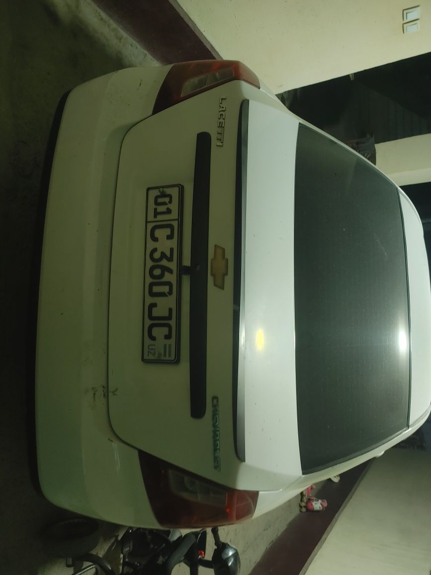 Lasetti 1.8 2011