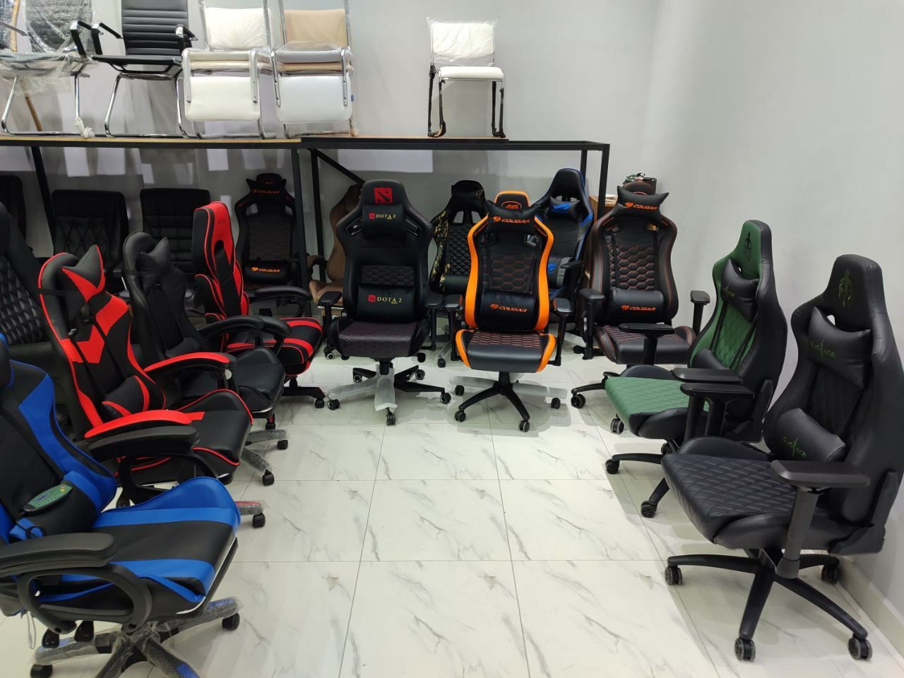 Компьютерные игровые геймерское кресло модель Cougar, Dota, Gladiator